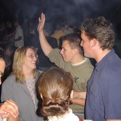 2004 02